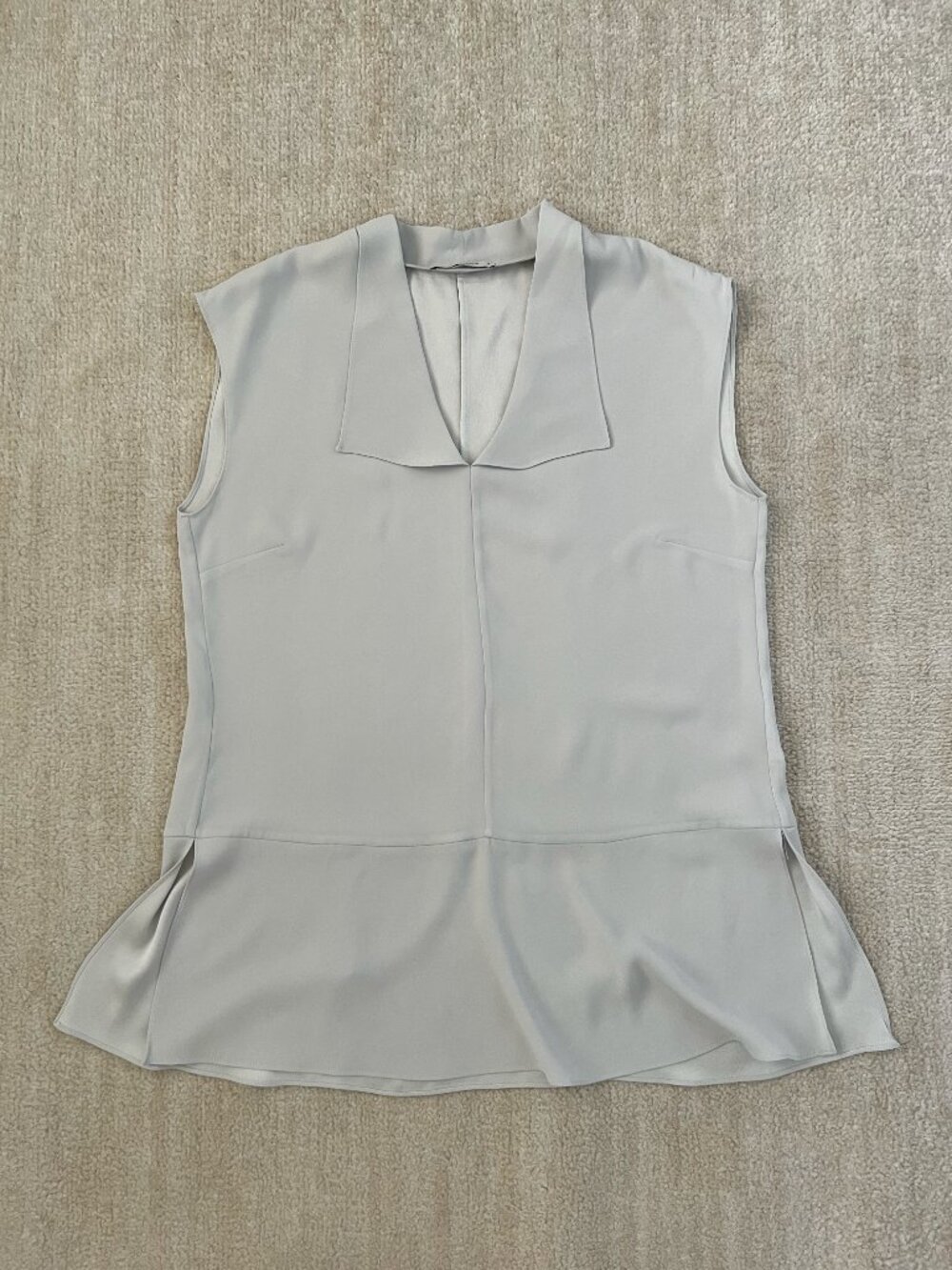MM LaFleur Grey Sleeveless Blouse Top V-Neck Peplum Hem S